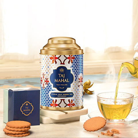 Darjeeling Whole Leaf Green Tea with Complimentary Cookies